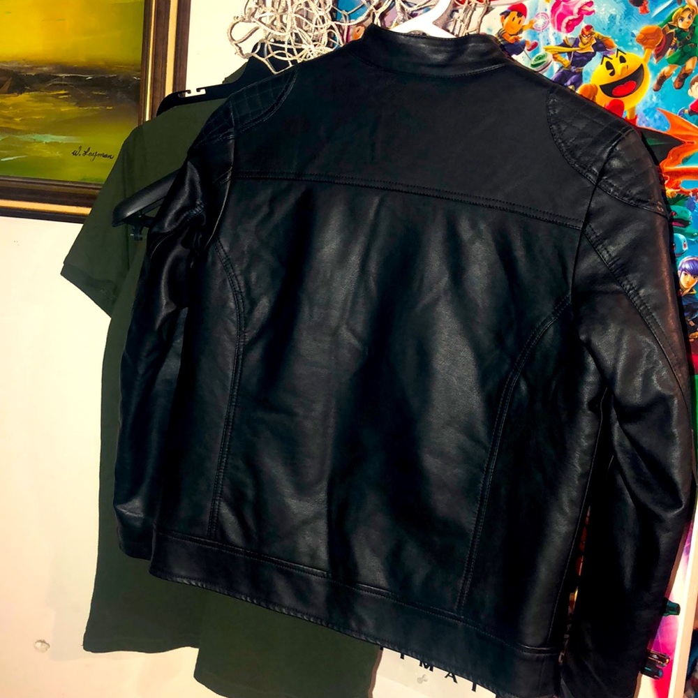 Leather jacket - Picture 2 of 2